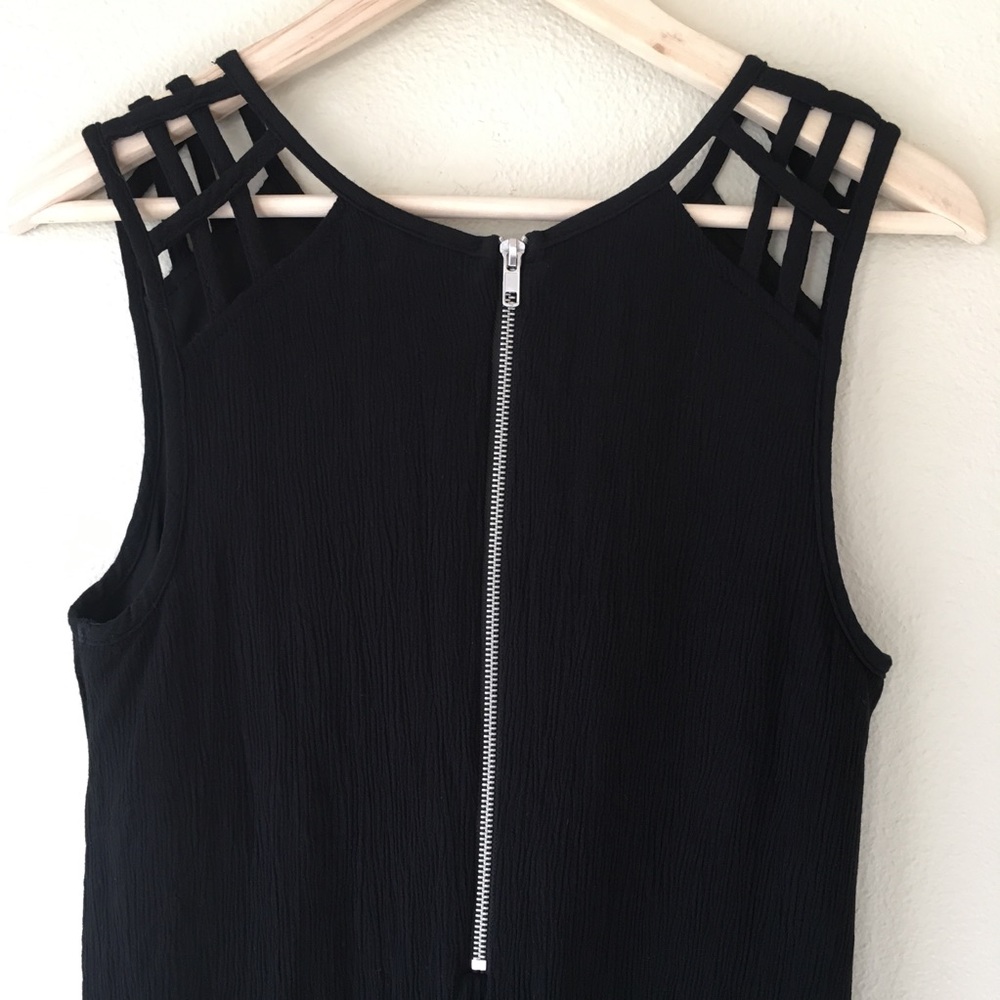 Speechless Sleeveless Dress - Picture 4 of 8